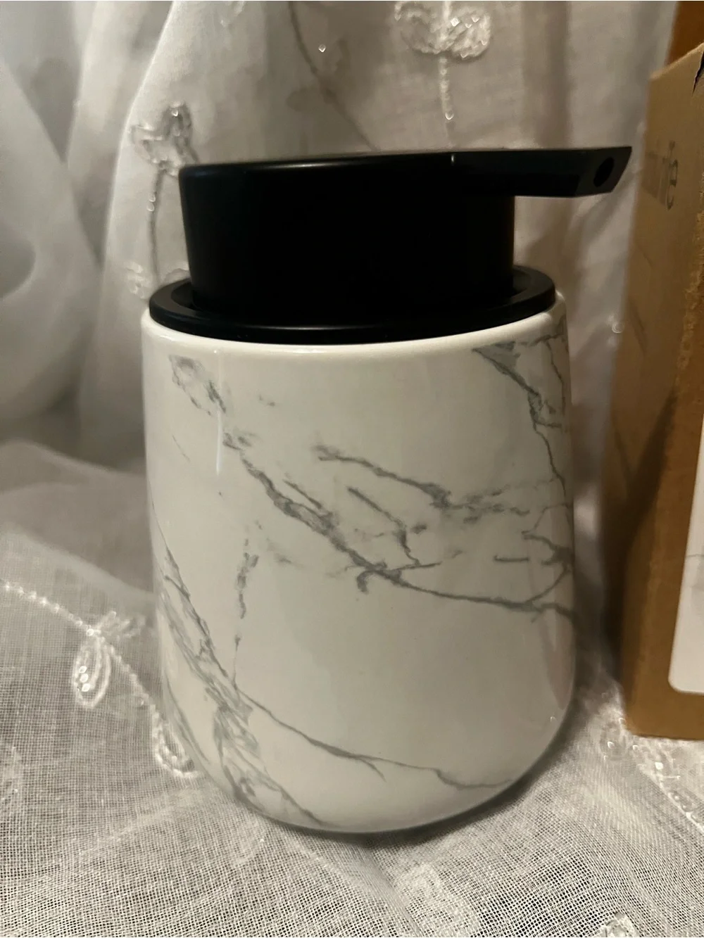 Marble Pattern Ceramic Soap Dispenser with Black Pump